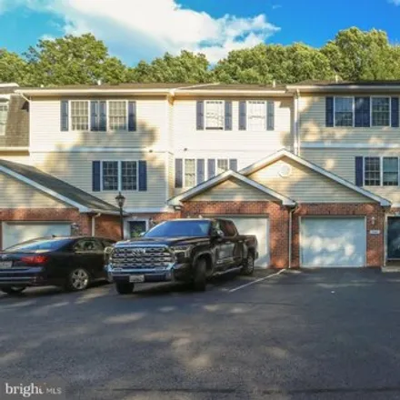 Buy this 3 bed condo on 745 Oakwood Ave in State College, Pennsylvania