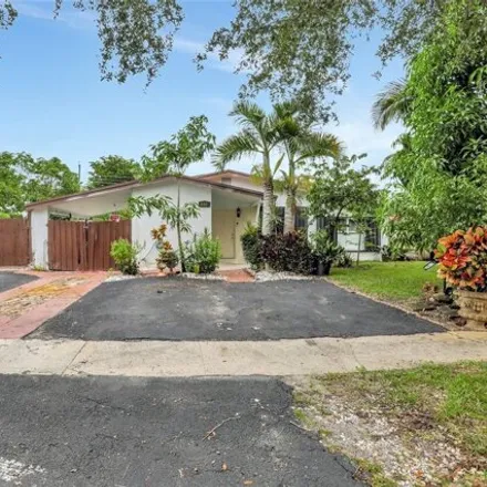 Buy this 3 bed house on 622 Southwest 31st Avenue in Fort Lauderdale, FL 33312