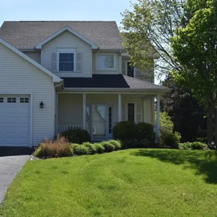 Buy this 4 bed house on 373 Hawthorne Drive in Williams Bay, Walworth County