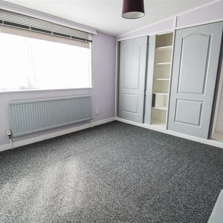 Image 2 - Brockles Mead, Harlow, CM19 4QD, United Kingdom - Apartment for rent