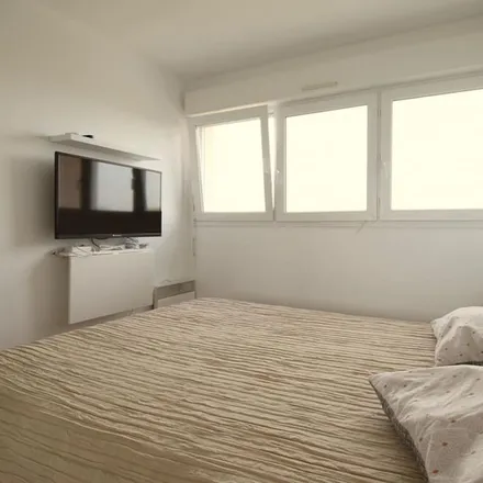 Rent this 1 bed apartment on Évian-les-Bains in Avenue de la Gare, 74500 Évian-les-Bains