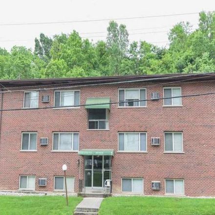 Rent this 1 bed condo on Highland Ave & Henry Clay Ave in Highland Pike, Fort Wright
