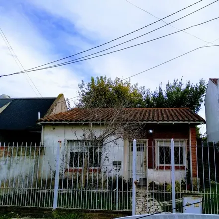 Buy this studio house on Aguaribay in Villa León, 1715 Ituzaingó