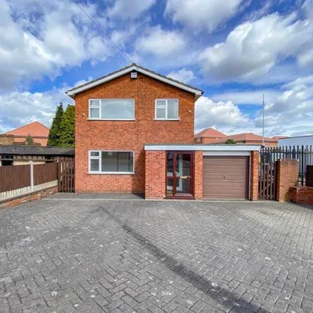 Buy this 3 bed house on Broadmoor Road in Bilston, WV14 0RN