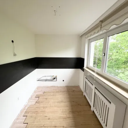 Rent this 3 bed apartment on Rothenburger Straße 295 in 90431 Nuremberg, Germany