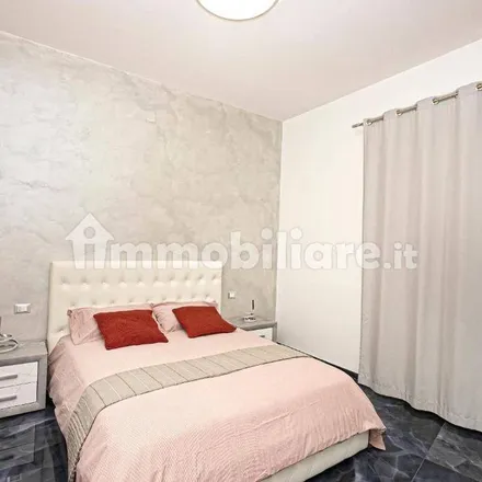 Image 2 - Via San Luca 66 rosso, 16124 Genoa Genoa, Italy - Apartment for rent