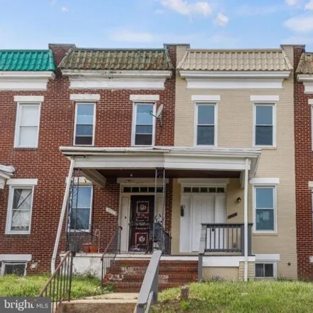 Image 2 - 2528 Oswego Avenue, Baltimore, MD 21215, USA - House for sale