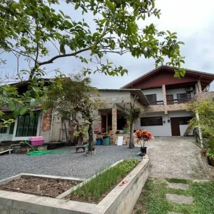 Buy this 5 bed house on Casa da Dinda Churrasco e Comida Campeira in Rua Gustavo Vogelsanger, Ubatuba