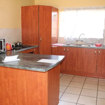 Image 1 - Fred Verseput Avenue, Vorna Valley, Midrand, 1680, South Africa - Apartment for rent
