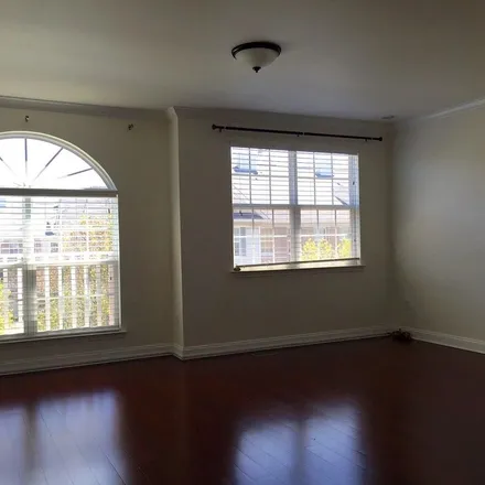 Rent this 3 bed apartment on Miss America Diner. in Culver Avenue, West Bergen