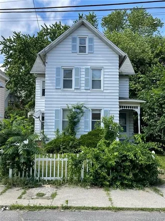 Image 1 - 30 Crescent Street, Ansonia, CT 06401, USA - House for sale
