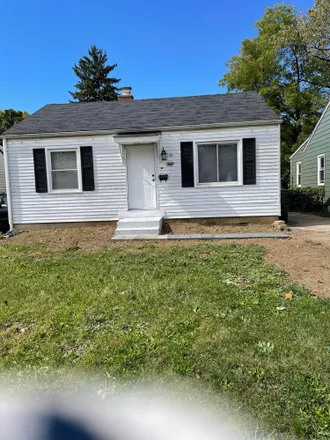 Buy this 2 bed house on 2709 Audubon Road in Columbus, OH 43211