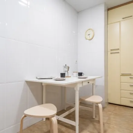 Rent this 3 bed room on Avinguda Diagonal in 289-291, 08013 Barcelona