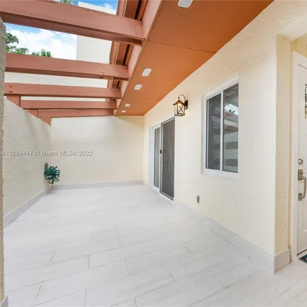 Image 2 - 10421 Southwest 76th Street, Kendall, FL 33173, USA - Townhouse for rent
