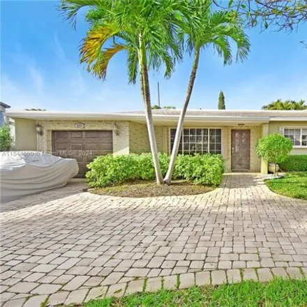 Buy this 2 bed house on 115 Bonnie Briar Ln in Delray Beach, Florida