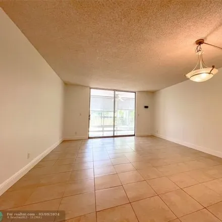 Image 4 - 950 Nw 80th Ave Apt 202, Margate, Florida, 33063 - Condo for rent