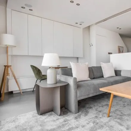 Rent this 2 bed apartment on Towpath Cafe in 42 De Beauvoir Crescent, De Beauvoir Town