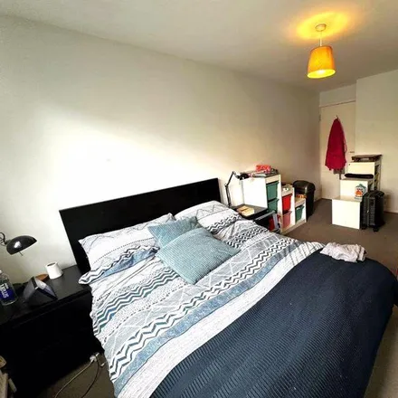 Image 3 - Campbell Road, Bromley-by-Bow, London, E3 4ED, United Kingdom - Apartment for rent