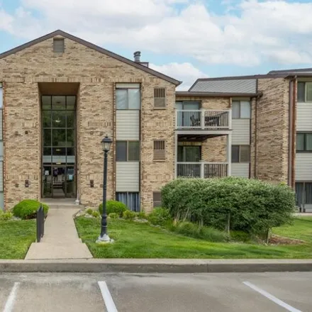 Buy this 2 bed condo on Woodland Hills Drive in Southgate, Campbell County