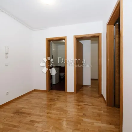 Image 2 - Lanište 5, 10173 City of Zagreb, Croatia - Apartment for rent