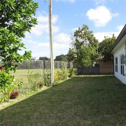 Image 8 - 1667 Southwest 44th Terrace, Broadview Park, Broward County, FL 33317, USA - House for sale