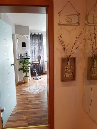 Rent this 2 bed apartment on Dinglerstraße 4 in 45145 Essen, Germany