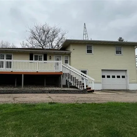 Buy this 3 bed house on unnamed road in Blue Earth County, MN 56024