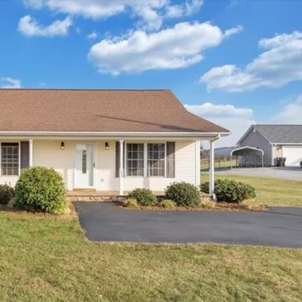 Buy this 3 bed house on 2660 Horseshoe Bend Road in Diamond Hill, Bedford County