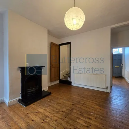 Image 4 - The Fitness Collective, Millicent Grove, West Bridgford, NG2 7QB, United Kingdom - Townhouse for rent