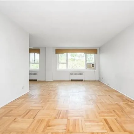 Buy this studio apartment on 5355 Henry Hudson Parkway West in New York, NY 10471