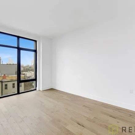 Image 3 - 590 Grand Street, New York, NY 11206, USA - Apartment for rent