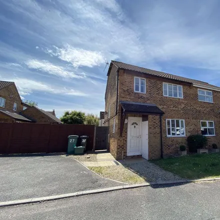 Rent this 3 bed duplex on 26 Robbins Close in Bradley Stoke, BS32 8AS