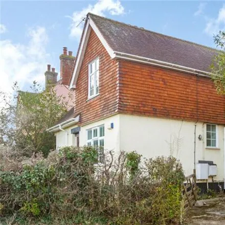 Buy this 3 bed house on Fairfield Road in Chipping Ongar, CM5 9HF