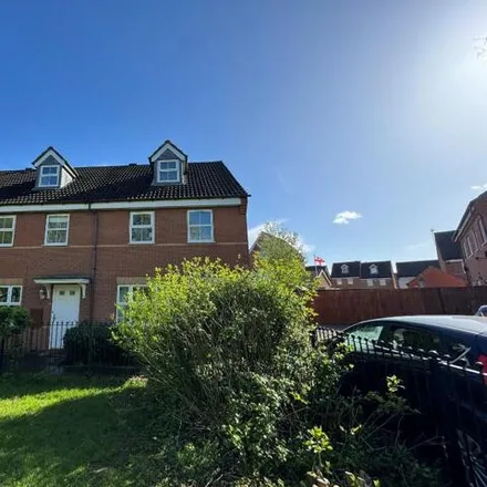 Buy this 3 bed house on Netherley Court in Hinckley, LE10 0RN