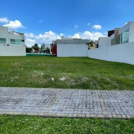 Buy this 4 bed house on Jardin residencial in Calle Paseo de Ambel, 72830 Lomas de Angelópolis (Residencial)