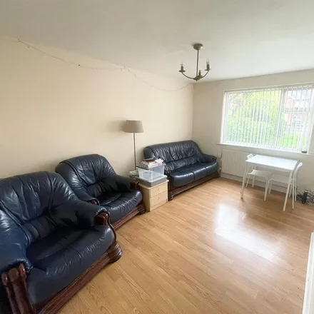 Image 3 - Gordon Road, West Bridgford, NG2 5LX, United Kingdom - Townhouse for rent