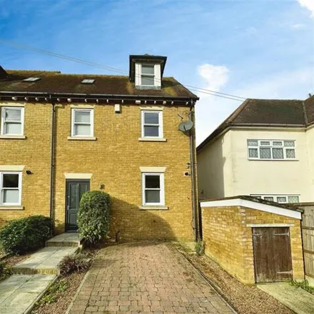 Buy this 3 bed townhouse on Mablin House in St Margaret's Street, Borstal