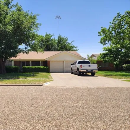 Rent this 3 bed house on 5633 38th Street in Lubbock, TX 79407