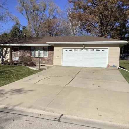 Buy this 3 bed house on 1242 Westhill Avenue in Platteville, WI 53818