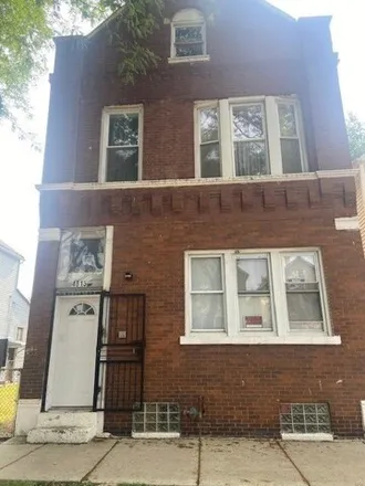 Buy this 8 bed house on 4815 South Elizabeth Street in Chicago, IL 60609