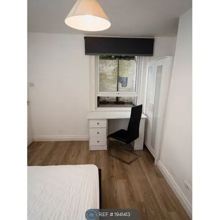 Image 4 - Destiny Temple, Worcester Parade, Gloucester, GL1 3AR, United Kingdom - Townhouse for rent