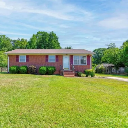 Image 2 - 212 Stagecoach Rd, Gastonia, North Carolina, 28052 - House for sale