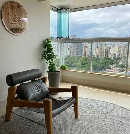 Buy this 3 bed apartment on Rua T-71 in Setor Jardim América, Goiânia - GO