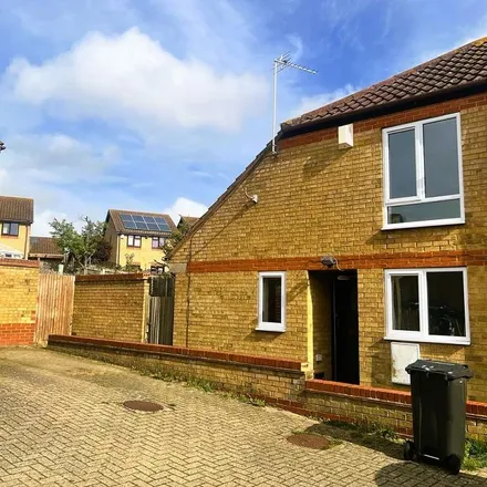 Rent this 1 bed townhouse on Hartwort Close in Fenny Stratford, MK7 7LJ