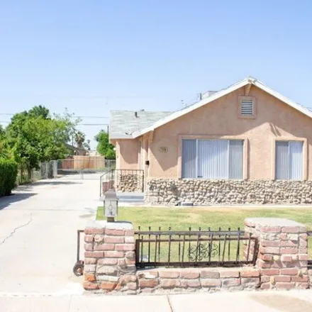 Buy this 4 bed house on 1186 Chester Place in Bakersfield, CA 93304
