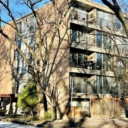 Rent this studio condo on 5800 Oakwood Dr Unit 4D in Lisle, Illinois