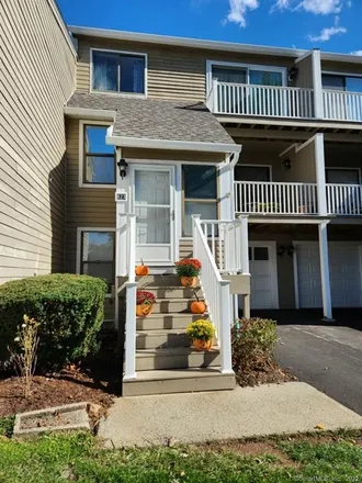 Buy this 2 bed condo on 623 Longfellow Drive in Branford Hills, Branford