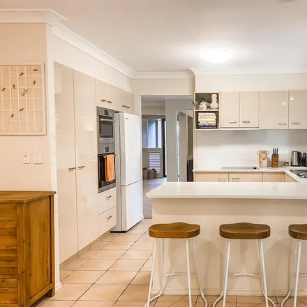 Rent this 5 bed house on Noosaville QLD 4566