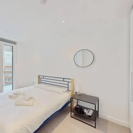 Rent this 1 bed apartment on London in E1 2FR, United Kingdom