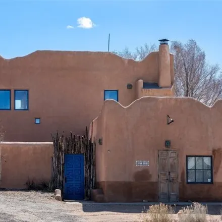 Image 1 - Trading Post Cafe, NM 68, Ranchos de Taos, Taos County, NM 87550, USA - House for sale